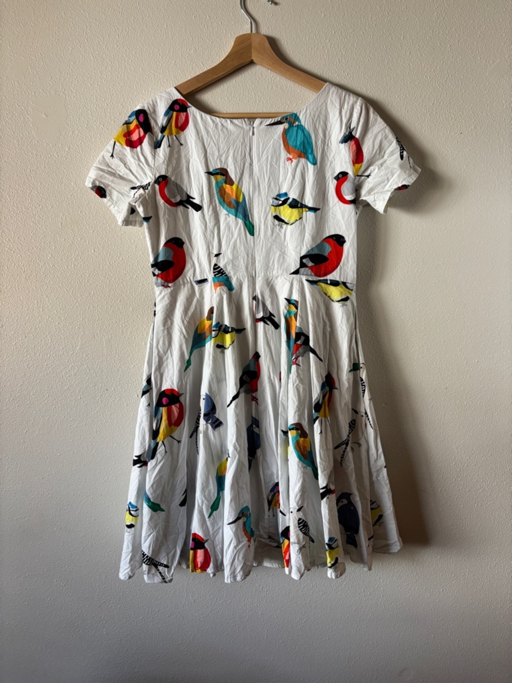 Eshakti White Retro Short Sleeve Bird Print Eclectic Dress - Picture 5 of 10